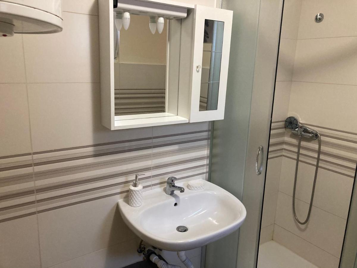 Relax And Explore, Alva Apartment Solin Exterior photo